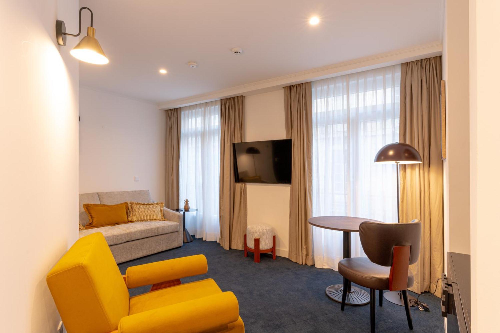 Westlight Lisboa Madalena Hotel Exterior photo