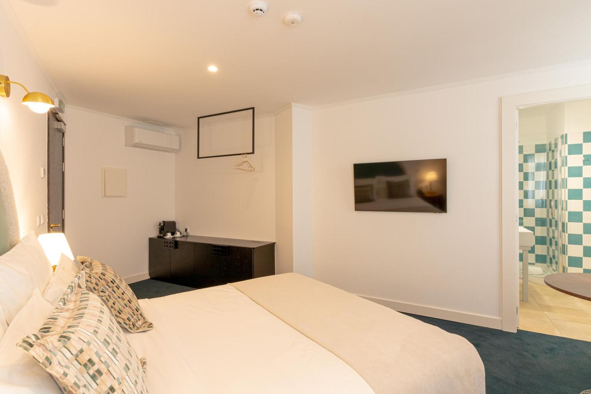 Westlight Lisboa Madalena Hotel Exterior photo