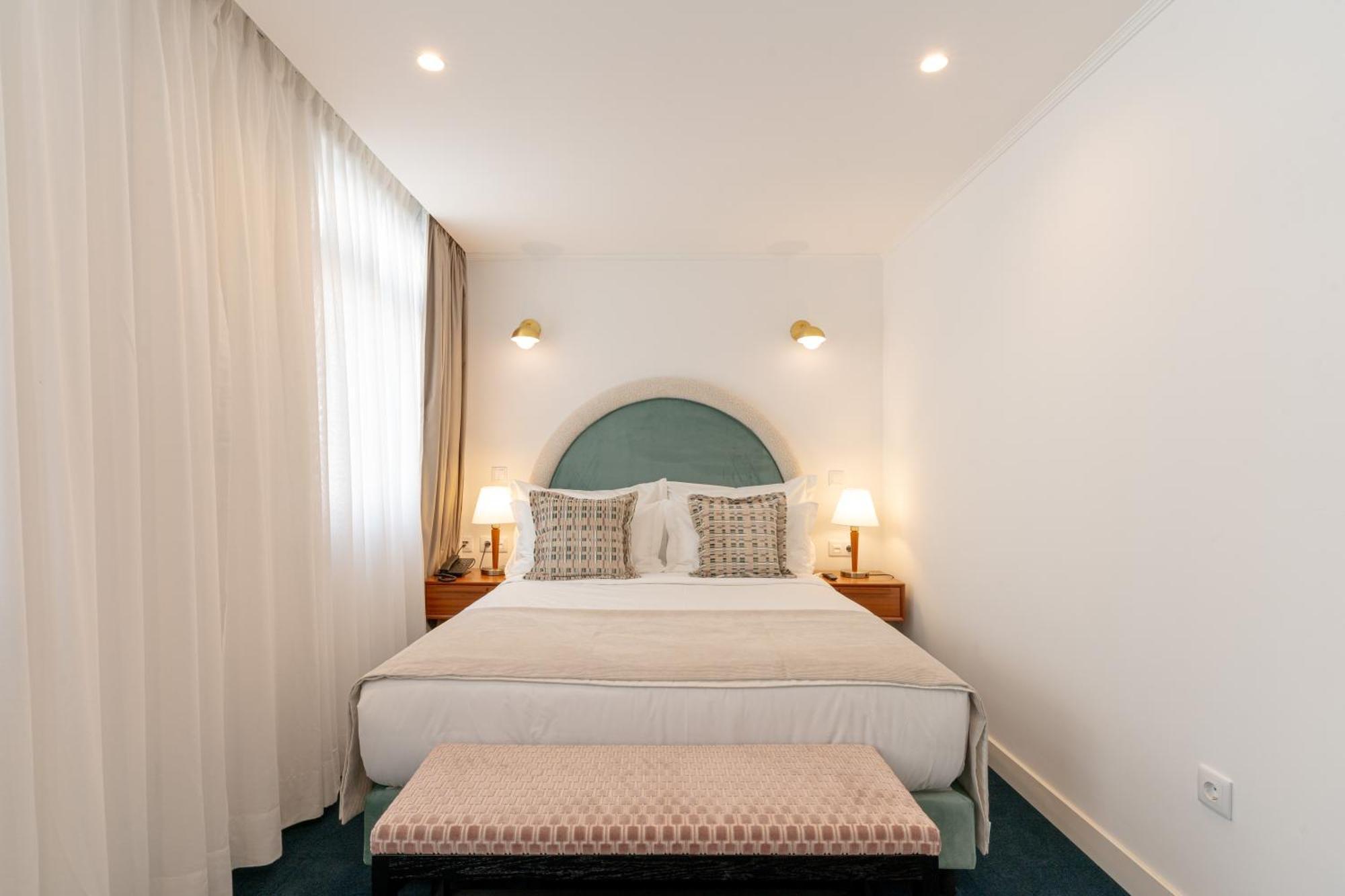 Westlight Lisboa Madalena Hotel Exterior photo