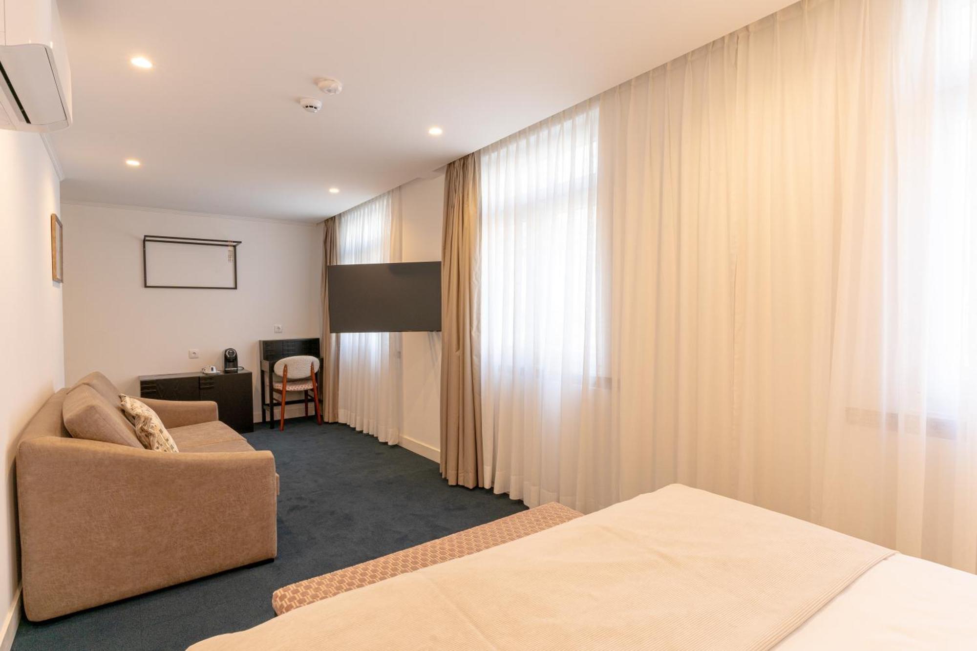 Westlight Lisboa Madalena Hotel Exterior photo