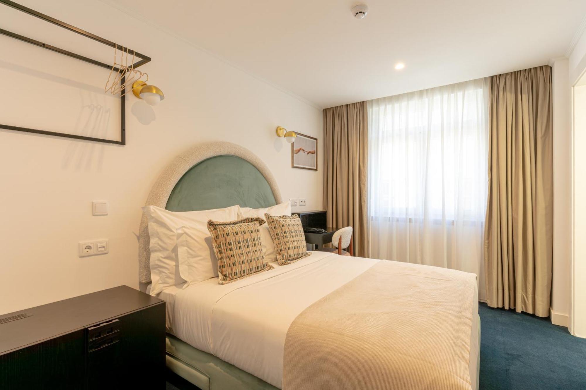Westlight Lisboa Madalena Hotel Exterior photo