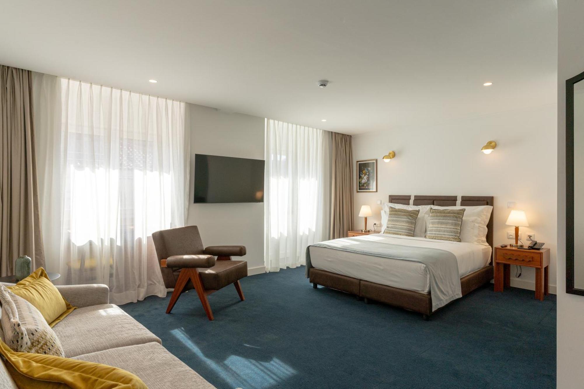 Westlight Lisboa Madalena Hotel Exterior photo